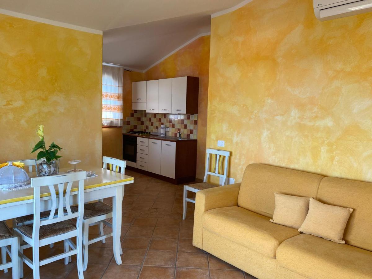 Case Vacanze Villa Rosita San Teodoro  Bagian luar foto
