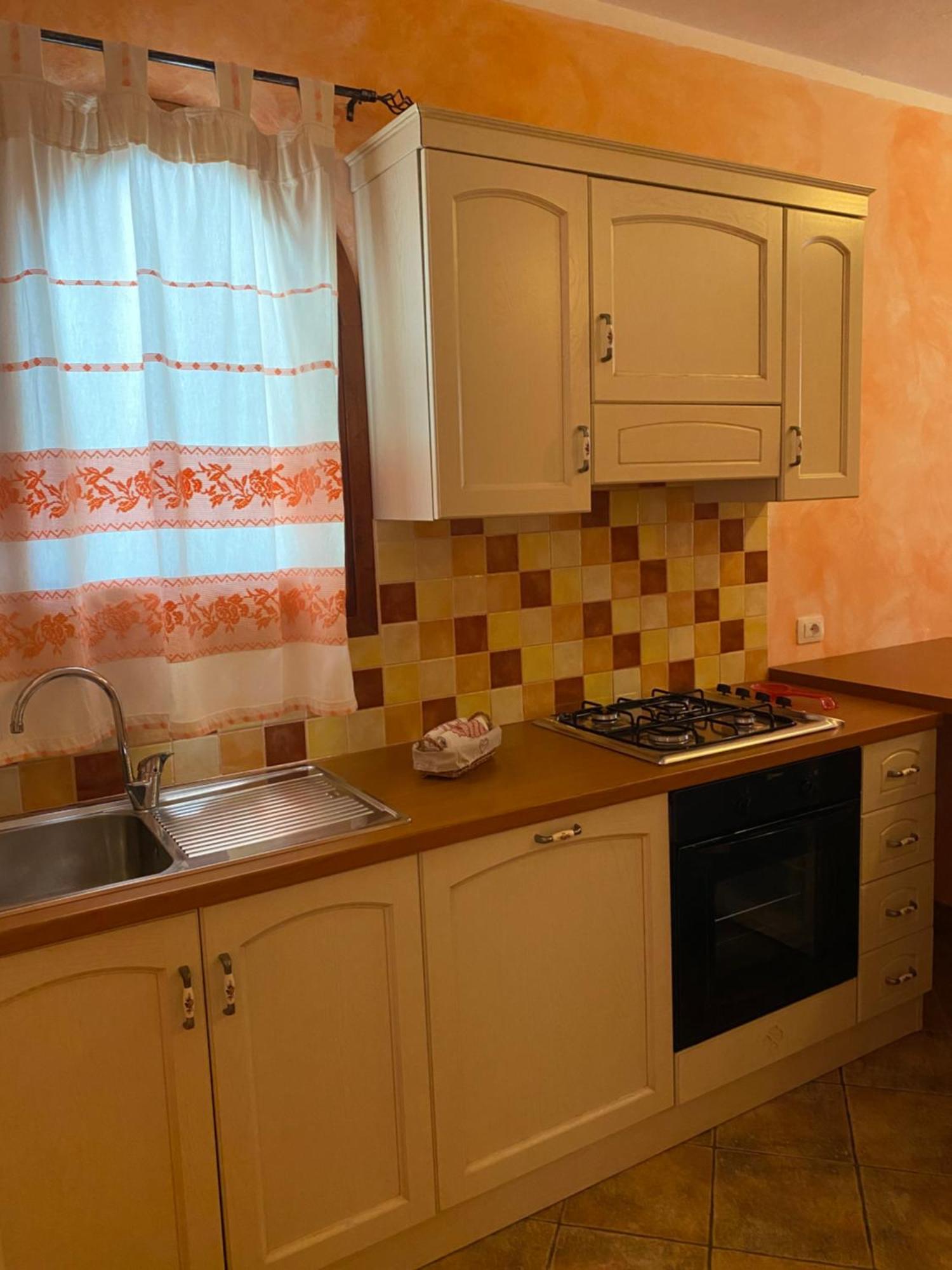 Case Vacanze Villa Rosita San Teodoro  Bagian luar foto